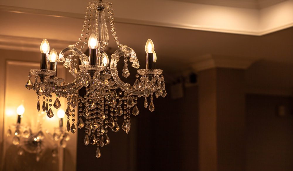 7 Different Types of Chandeliers and Ways to Choose